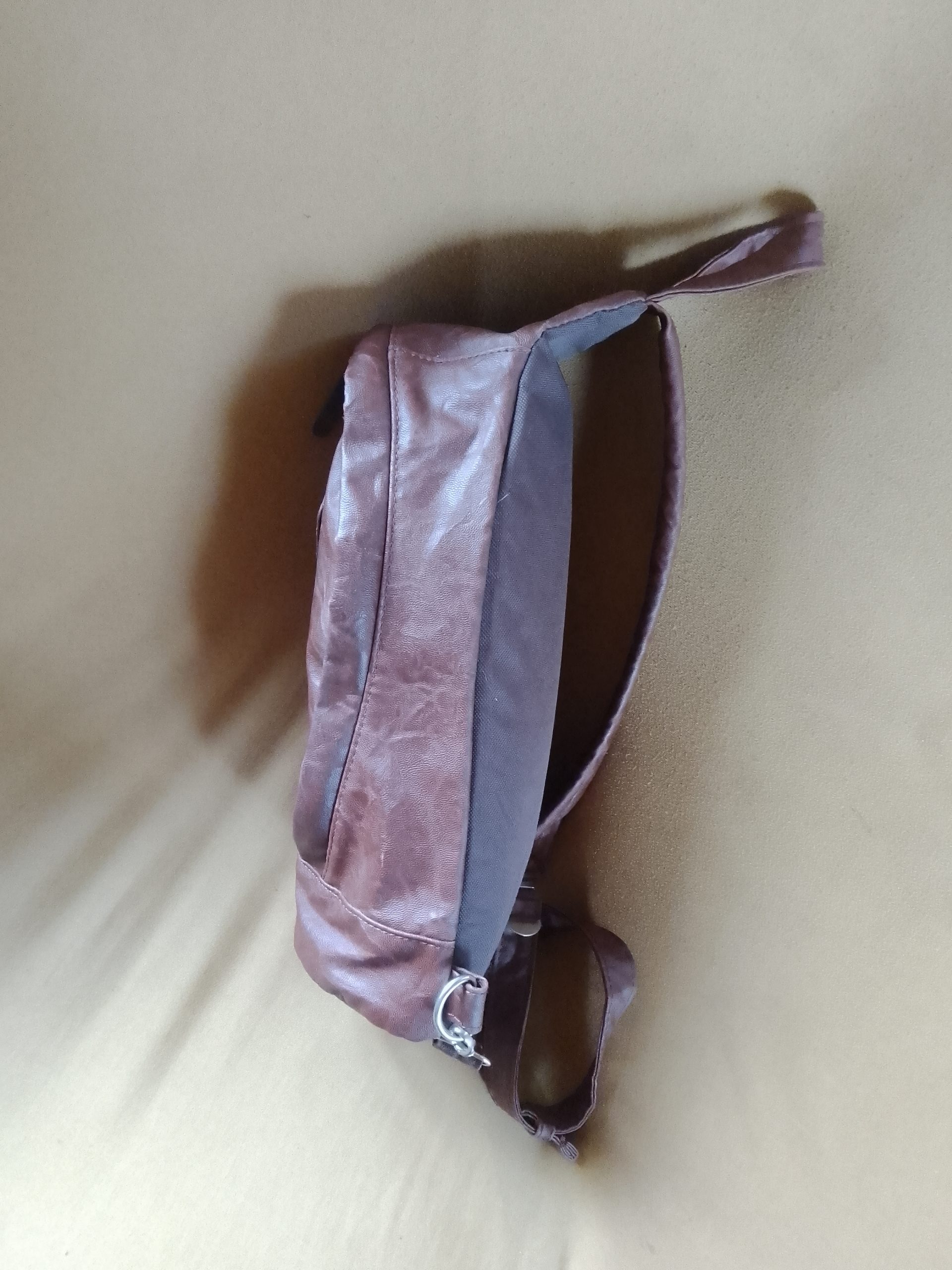 Vintage Brown Leather-look Sling Backpack - Image 2
